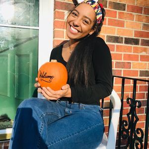 Meet your Posher, Addison